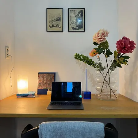 Luxury 2br 1lr Apt, 14min Walk To St Bavo Cathedral 公寓