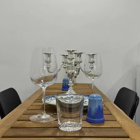 Luxury 2br 1lr Apt, 14min Walk To St Bavo Cathedral Apartment *